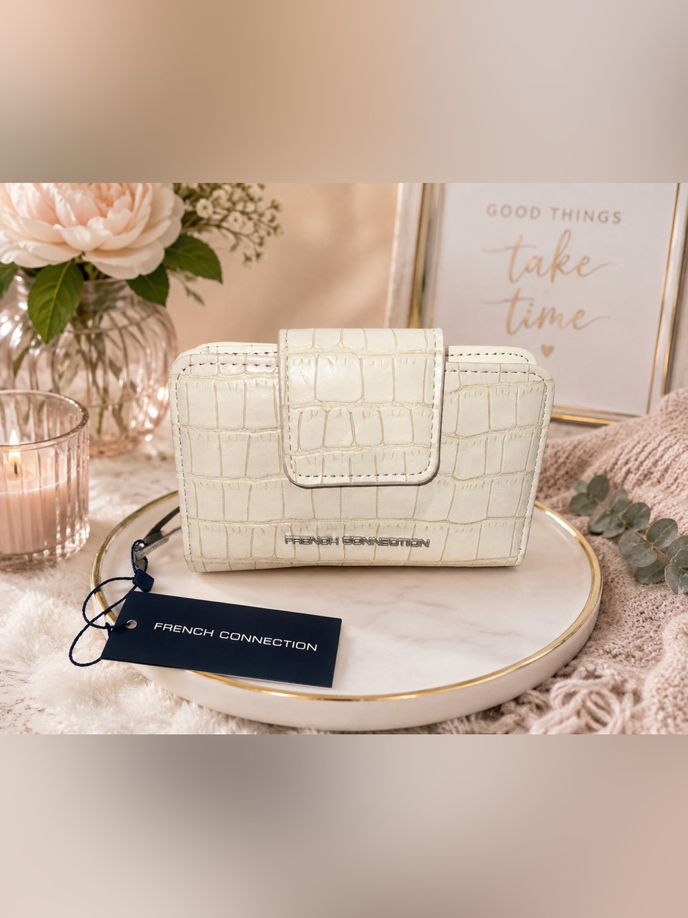 ✨ NWT French Connection Cream Croc-Embossed Compact Wallet ✨